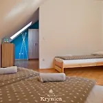ベッド・アンド・ブレックファスト Willa Krynica 3*