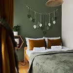 Willa Krynica Bed & Breakfast