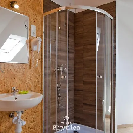 Willa Krynica فندق مبيت وإفطار كرينيتسا زدروي