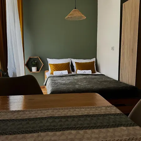 Willa Krynica فندق مبيت وإفطار