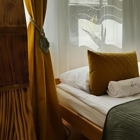 Bed & Breakfast Willa Krynica 3*