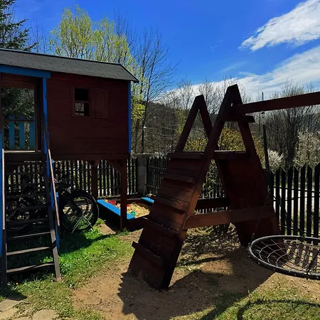 Willa Krynica Bed & Breakfast 3*